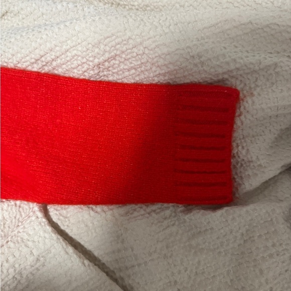NWT Industry Republic Red V-Neck Sweater Size Large - Picture 4 of 6